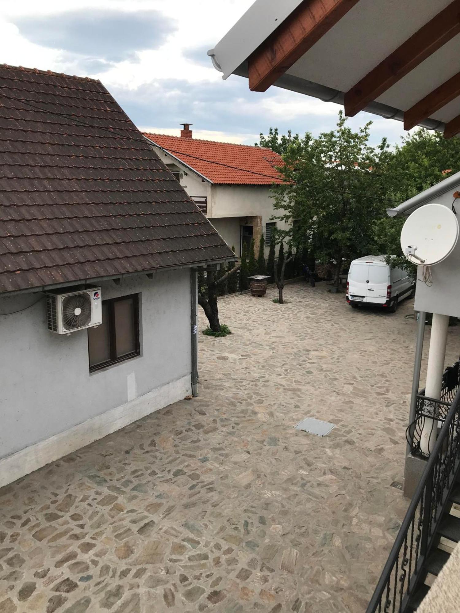 Apartments Pkt Delux Ниш Экстерьер фото